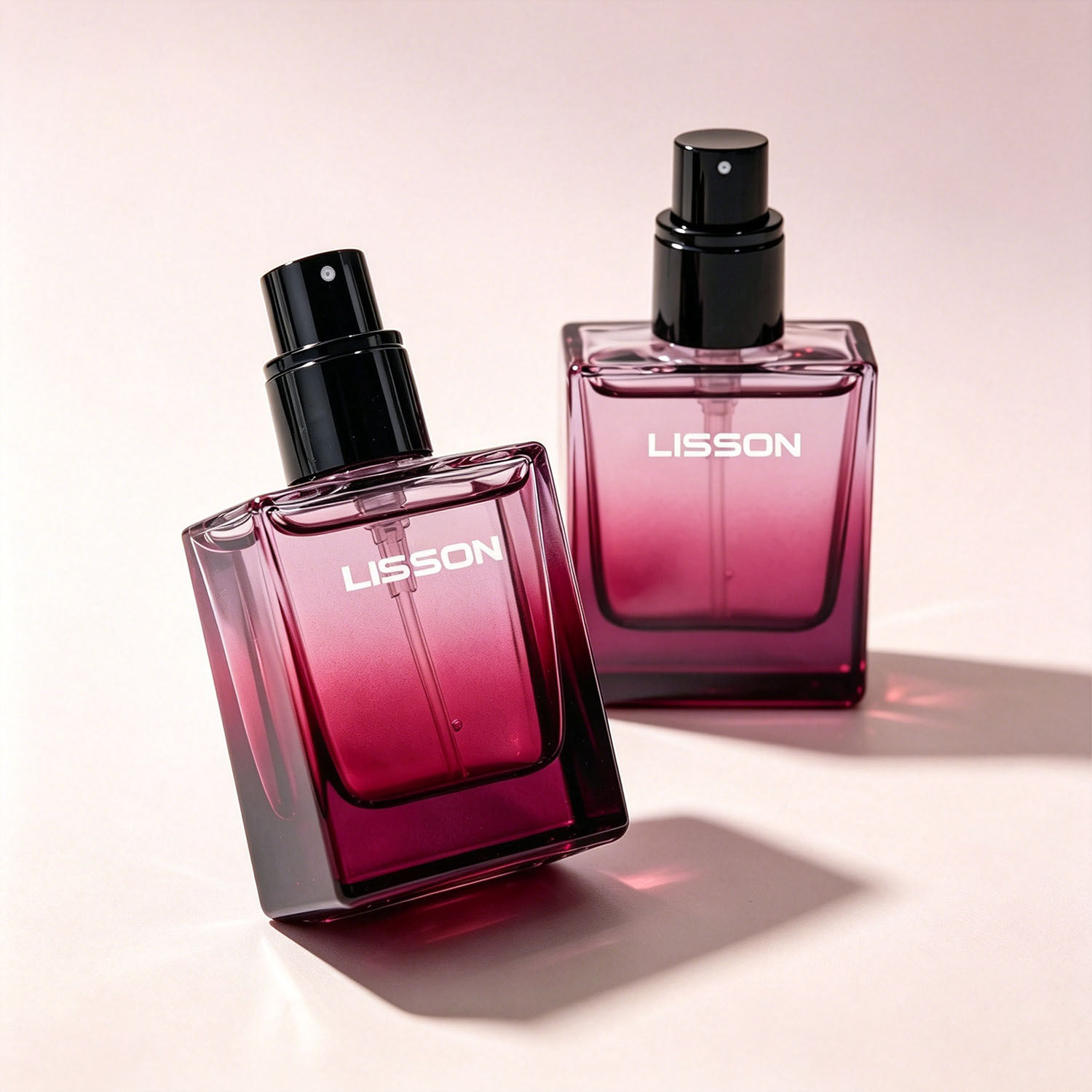Frasco de perfume de lujo de vidrio plano y cuadrado con degradado de 30 ml.