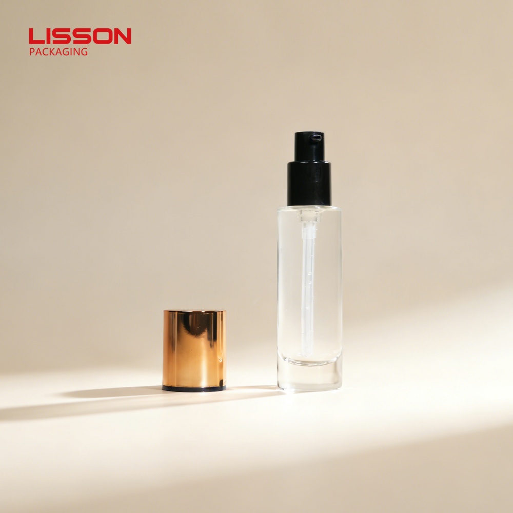 ¿Por qué una fórmula cosmética espesa causa problemas con el dosificador?